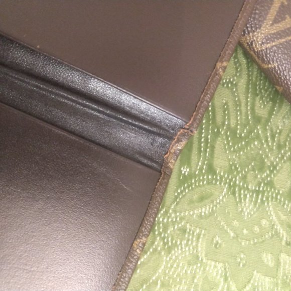 Louis Vuitton Vintage Monogram Wallet and Check Cover - Picture 16 of 16